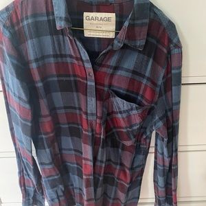 Garage boyfriend fit flannel. Size M